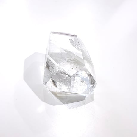 New✨虹入り🌈🤍クリアクォーツフリーカット🤍お守りクリスタル
