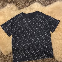 【 small floral pattern T-shirt 】