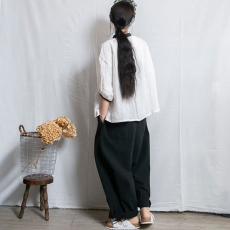 nous rendent heureux（ヌーランドオロー）824020 60リネンバイカラーリボン付きブラウス