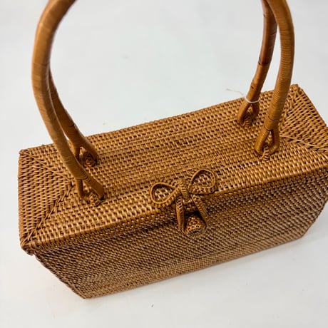 アタハンドバック（蓋つき）スクエア