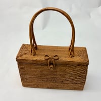 アタハンドバック（蓋つき）スクエア