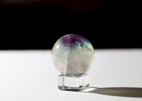 葉月ゆうによる技封入❣️【奇跡に包まれる】虹入り フローライト スフィア ※イベントクーポン使用不可