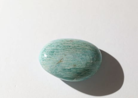 大技封入❣️【虚空蔵菩薩から智慧を授かる】アマゾナイト 握り石 ※イベントクーポン使用不可