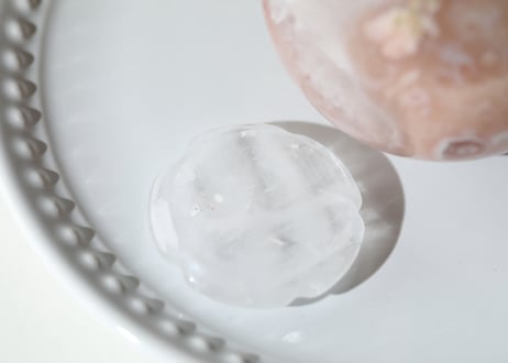 葉月ゆうによる技封入❣️【カルマ解放】チェリーブロッサムアゲート スフィア クリアクォーツの花の台座付き