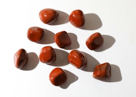 【悟りのシッディ入り】レッドジャスパー タンブルM（1個）