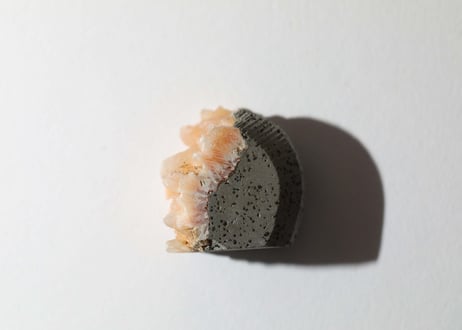 【精霊の窓】ピーチスティルバイト