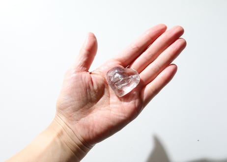 葉月ゆうによる技封入❣️【ヒーリングと魔除けの結界】虹入り パウエライト ゴールデンアメジスト ハート