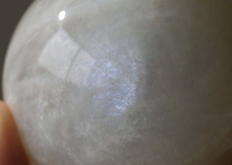 葉月ゆうによる技封入❣️【自分と対立する遺伝子プログラムの解放】ハイクオリティ ムーンストーン スフィア シルバーの台座付き