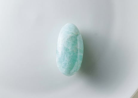 【夏至のストーンヘンジエネルギー封入】ハイクオリティ ガーニエライト 握り石