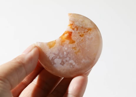 【悟った至福のシッディ】＆葉月ゆうによる技封入❣️【日々あらゆる面でますます良くなっていく】チェリーブロッサムアゲート 月