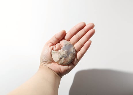 葉月ゆうによる技封入❣️【愛し愛される】チェリーブロッサムアゲート 月 ※イベントクーポン使用不可