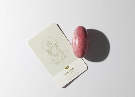 【悟った至福のシッディ】＆〈タイムウェーバーによるカルマを解放し、良い人生の流れに乗る調整入り〉オリジナルカード付き❣️ チューライト リンガム