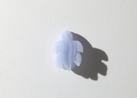 【悟った至福のシッディ】＆〈タイムウェーバーによる長所を認識し、直観的で可能性に満ちた人生を引き寄せる調整入り〉オリジナルカード付き❣️ ブルーレースアゲート かめ
