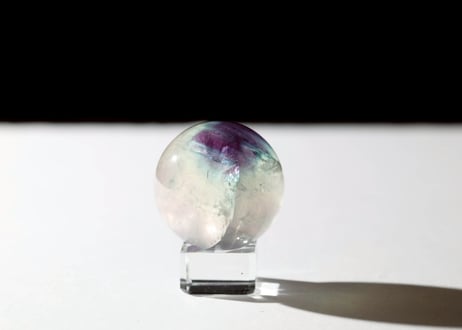 葉月ゆうによる技封入❣️【奇跡に包まれる】虹入り フローライト スフィア ※イベントクーポン使用不可