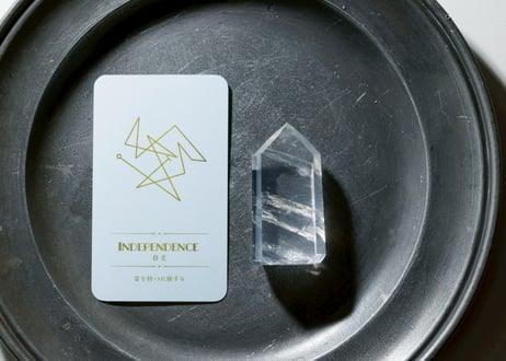 【INDEPENDENCE 自立（富を持つに値する）シジル封入 オリジナルカード付き❣️】虹入り サンフラワークォーツ ポイント ※イベントクーポン使用不可