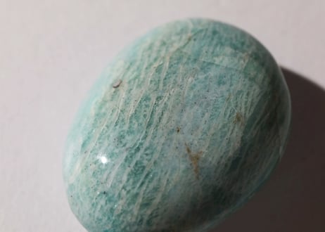 大技封入❣️【虚空蔵菩薩から智慧を授かる】アマゾナイト 握り石 ※イベントクーポン使用不可