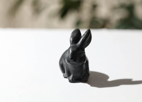 【アバンダンスディクシャ入り】ブラックオブシディアン うさぎ