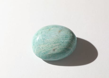 大技封入❣️【虚空蔵菩薩から智慧を授かる】アマゾナイト 握り石 ※イベントクーポン使用不可