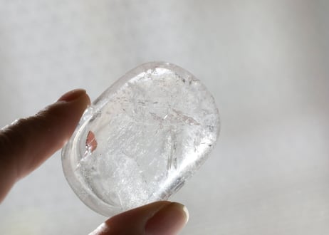 〈タイムウェーバーによる全世界にとってポジティブな存在となる調整入り〉レムリアンクォーツ 握り石