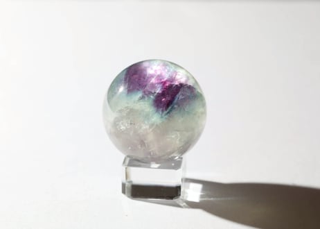 葉月ゆうによる技封入❣️【奇跡に包まれる】虹入り フローライト スフィア ※イベントクーポン使用不可