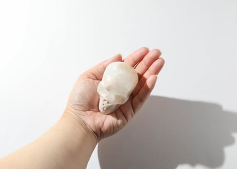 【悟った至福のシッディ】＆葉月ゆうによる技封入❣️【日々あらゆる面でますます良くなっていく】チェリーブロッサムアゲート スカル