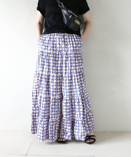 IENAクロップドTシャツ×ZARAプリントティアードスカートコーデ（IENA・ZARA）Set