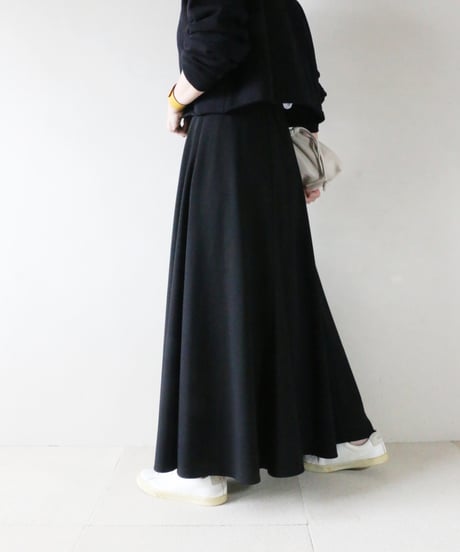 Cropped スウェット ×ロングスカートブラックコーデ（Deuxieme Classe EVERYDAY I LIKE.・ZARA・GALLARDAGALANTE）Set