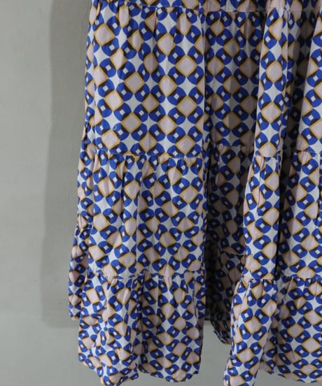 IENAクロップドTシャツ×ZARAプリントティアードスカートコーデ（IENA・ZARA）Set