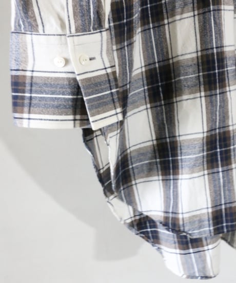 チェックネルシャツワンピース×ニットパンツコーデ（販売予定）