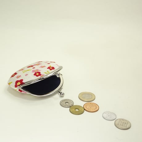 2.6寸丸小銭入れ　梅（ちりめん）白色　※口金：N色 丸玉