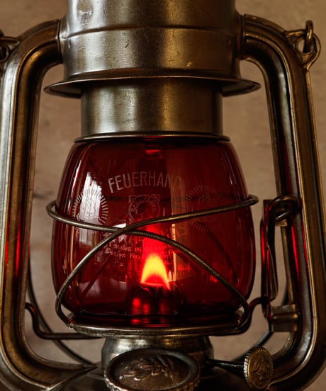 FEUERHAND Nr. 375 Red and Clear Globe 31's～