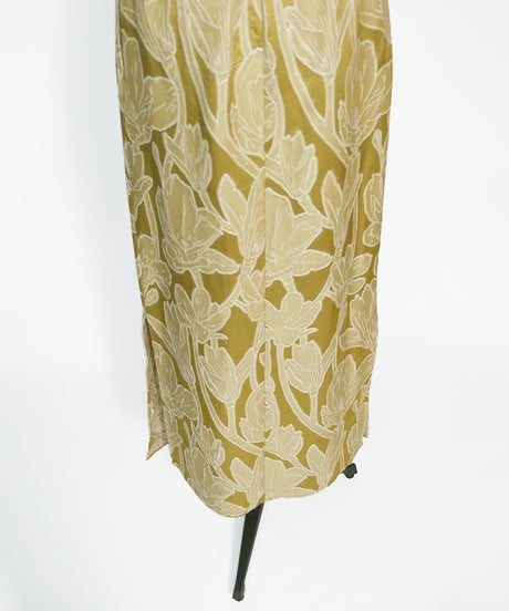 S-03 Magnolia Gather Skirt <OLIVE YELLOW Flower> sample