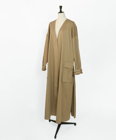 Military gown  <CAMEL> sample