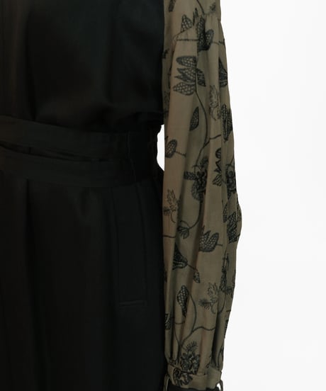D-02 Flower Embroidery Dress  <KHAKI BLACK> sample
