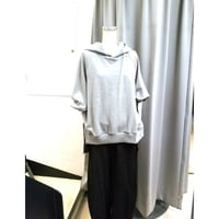 デザイナーブランドgomme   バックプリーツパーカー