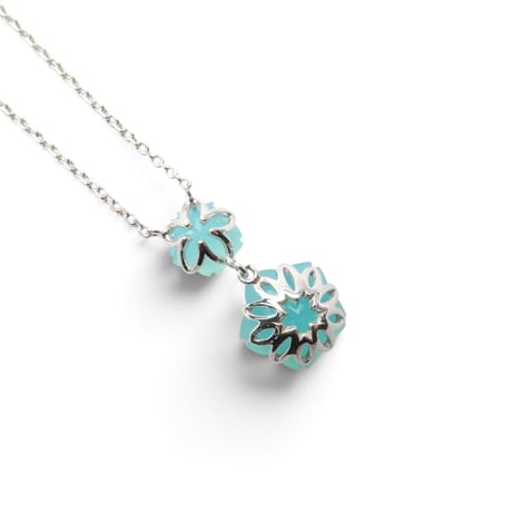 【necklace】　シーブルーカルセドニー　さくらシェイプ