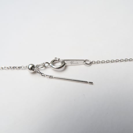 【necklace】　グリーンクォーツ　桜型　甲州貴石切子
