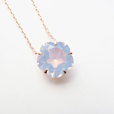 【necklace】　ミルキーアメジスト　ふわりさくらインカット