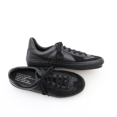 REPRODUCTION OF FOUND / GERMAN MILITARY TRAINER / 5751PL