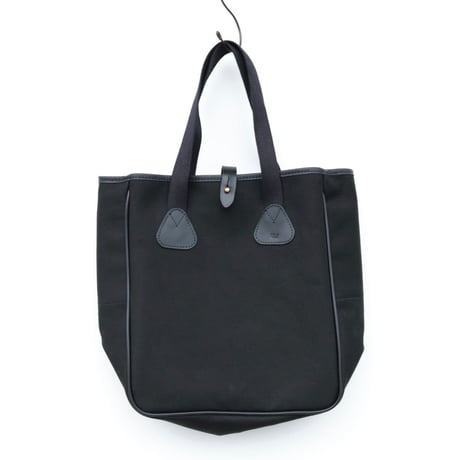 Quality Gunslips / TOTE MEDIUM