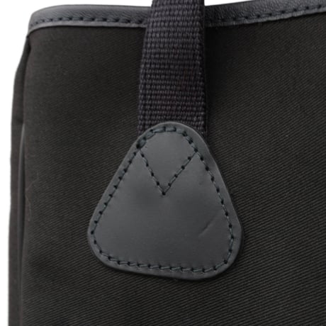 Quality Gunslips / TOTE MEDIUM