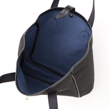 Quality Gunslips / TOTE MEDIUM