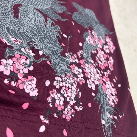 和柄 Japanese Art Print 龍 Dragon 桜 グラフィックプリント 薄手 ショートパンツ バーガンディ (SJNS134)