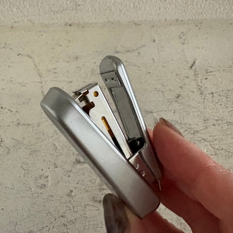 超コンパクト ステープラー　カネッスク  mini