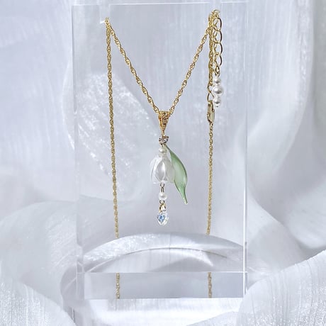 𝐋𝐢𝐥𝐲 𝐁𝐞𝐥𝐥  necklace .𓈒𓆸