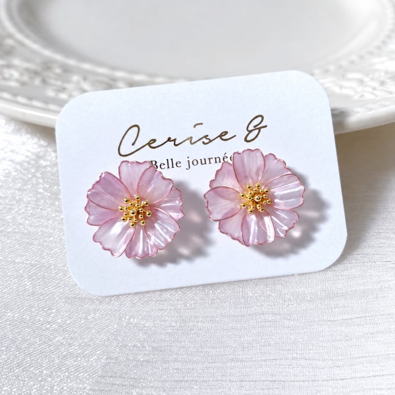 𝗖𝗼𝘀𝗺𝗼𝘀🌼𝟮𝟬𝟮𝟲 pierce / earring | Cerise &