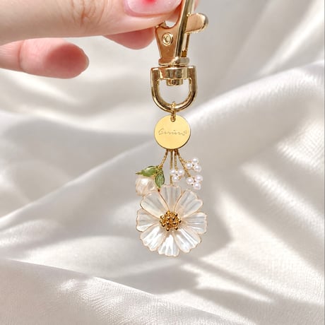 𝗖𝗼𝘀𝗺𝗼𝘀 𝗯𝗮𝗴 𝗰𝗵𝗮𝗿𝗺🌼バッグチャーム