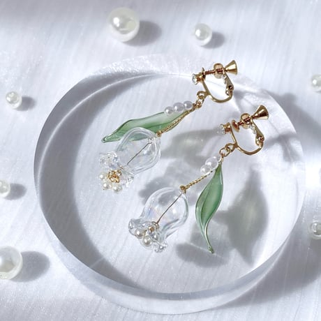 𝐆𝐥𝐚𝐬𝐬 𝐋𝐢𝐥𝐲 𝐁𝐞𝐥𝐥.𓈒𓆸 pierce / earring