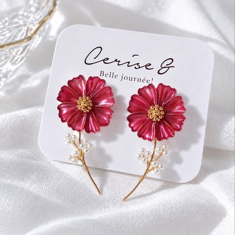 𝗖𝗼𝘀𝗺𝗲𝗮🌼 pierce /earring