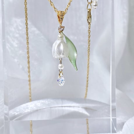 𝐋𝐢𝐥𝐲 𝐁𝐞𝐥𝐥  necklace .𓈒𓆸